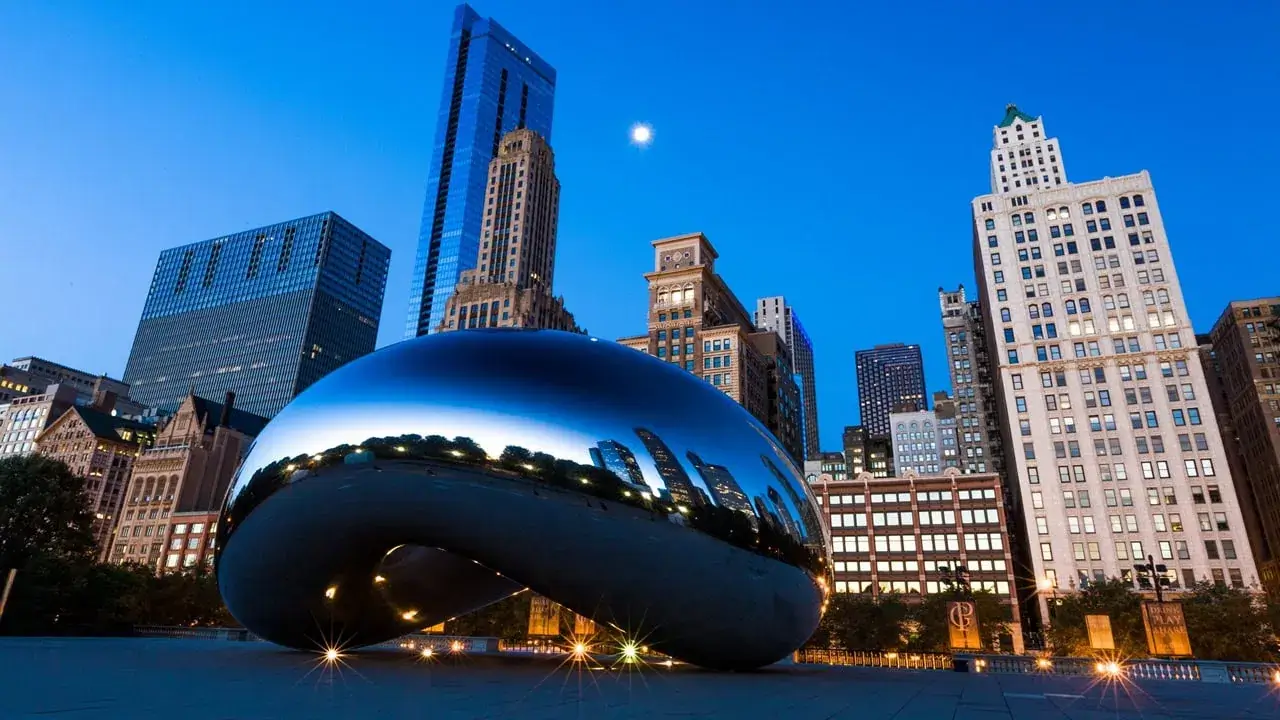Cloud Gate by Anish Kapoor