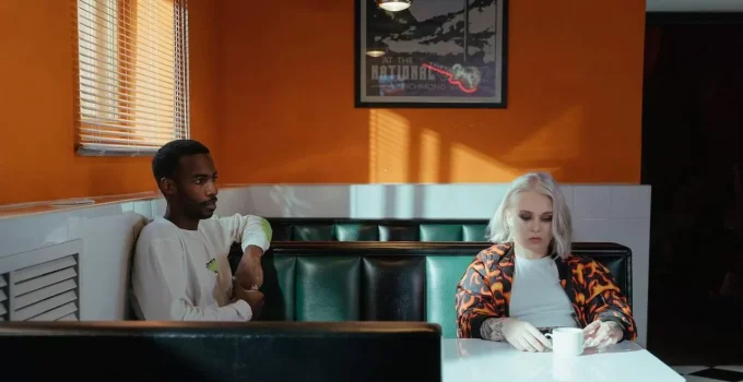 Breaking Up? 12 Tips For Partners With Abandonment Issues