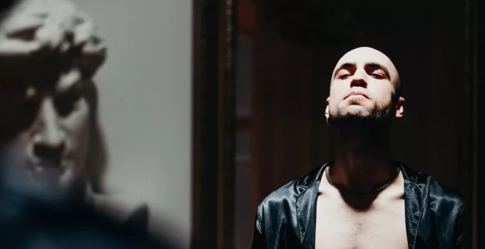 30 Characteristics of A Narcissist Man In Relationships