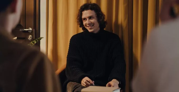 Celebrity Limerence: Why This Obsession With Famous People