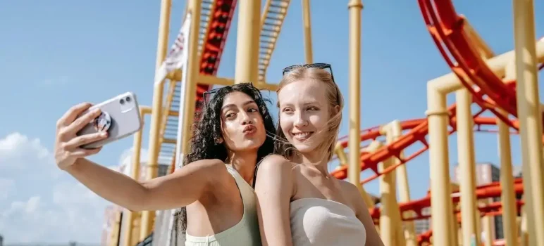 Do Narcissists Know They Are Narcissists