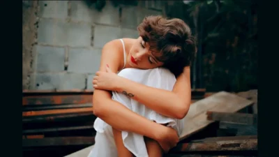 10 Symptoms of A Daughter Having A Narcissist-Mother